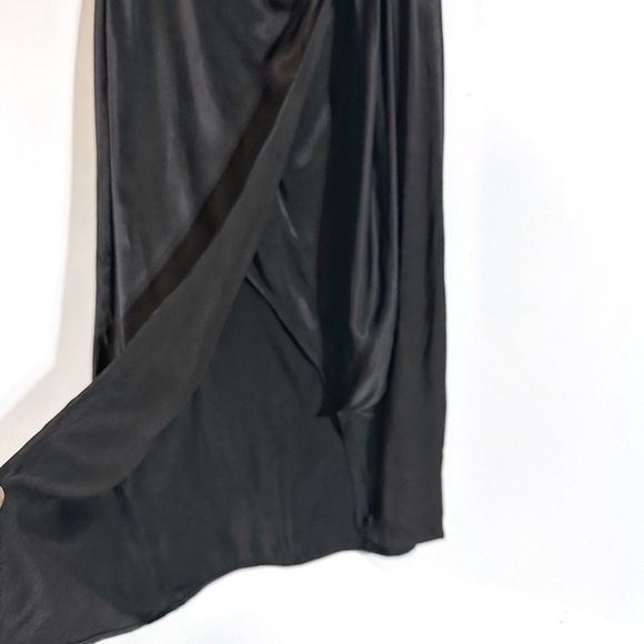 Piombo Silky Satin Faux Wrap Midi Skirt Ruching Front Slit In Black Sz 8 NWT - Picture 5 of 8